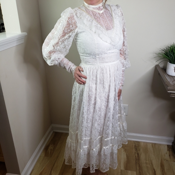 Gunne Sax Dresses & Skirts - SOLD VINTAGE  Gunne Sax White Lace Prairie Dress